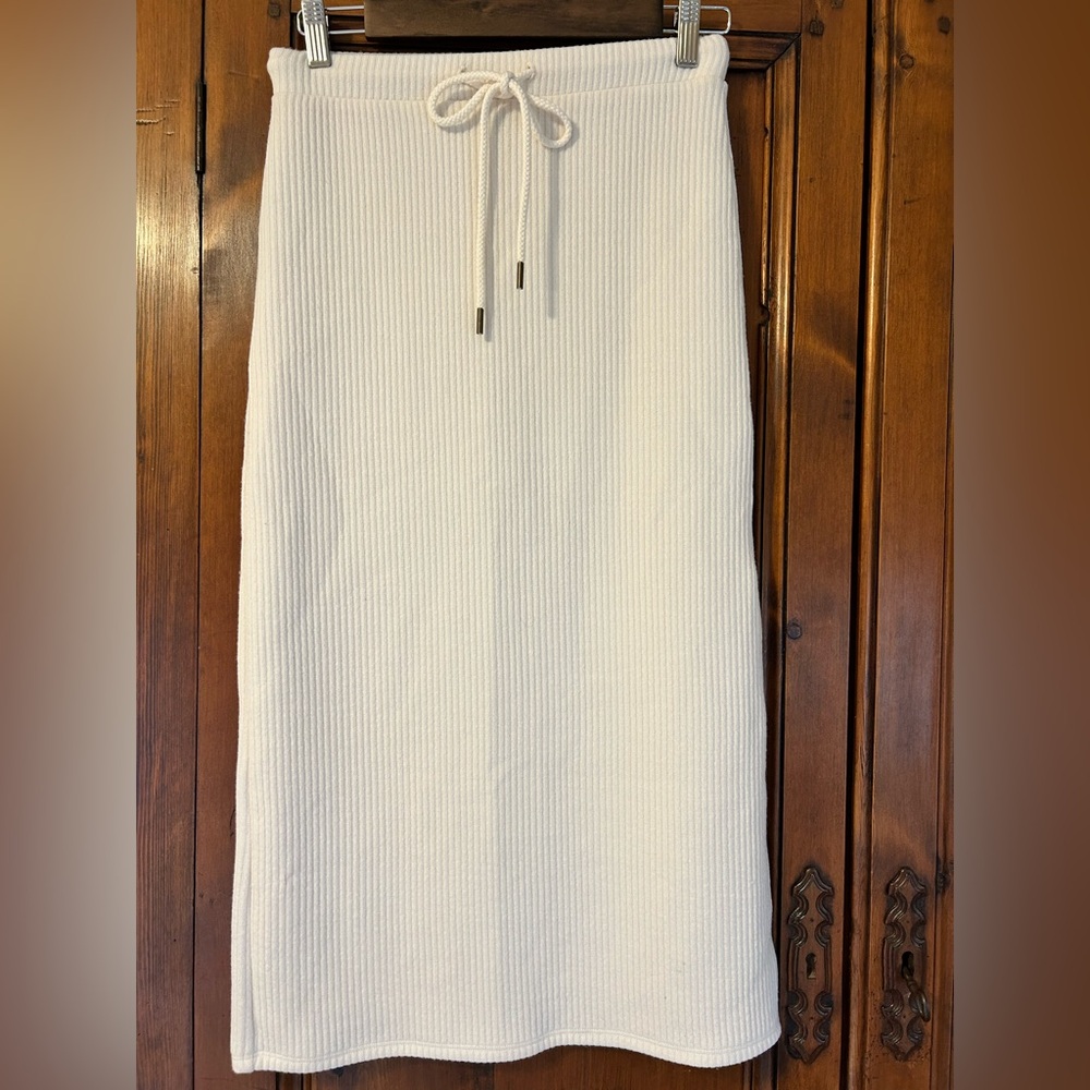 NWOT American Eagle Outers Cream Knit Midi Skirt size small